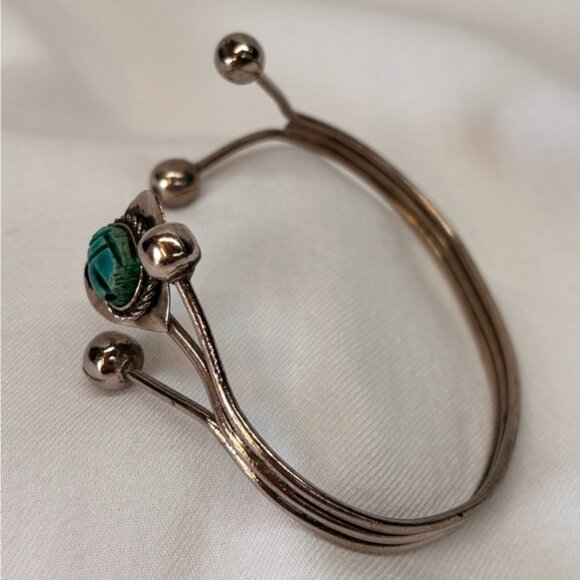 Unique Navajo Unisex Silver Open Cuff Bracelet with Turquoise Colour - Picture 8 of 14